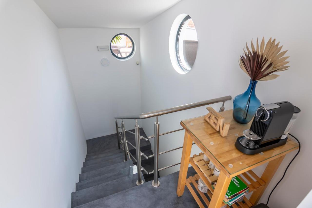 Beach & Sea Guesthouse エスピーニョ エクステリア 写真